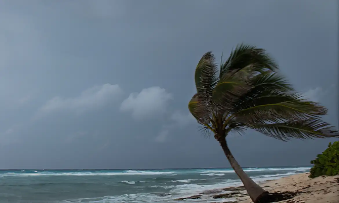 Inmet alerta para chuva intensa no Norte, Sul e parte do Centro-Oeste