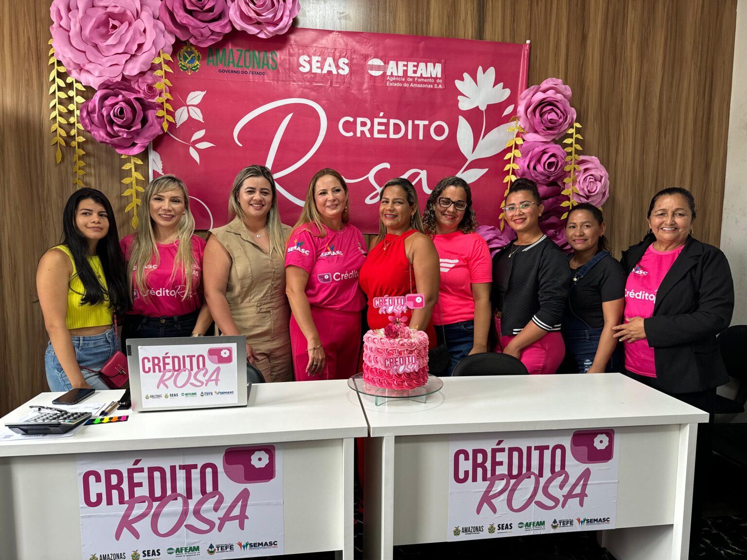 Programa Crédito Rosa inaugura posto de atendimento em Tefé