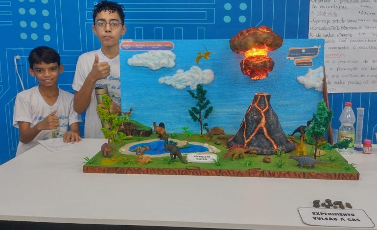 Governo do AM apoia projeto que auxilia estudantes no processo de ensino-aprendizagem de Ciências