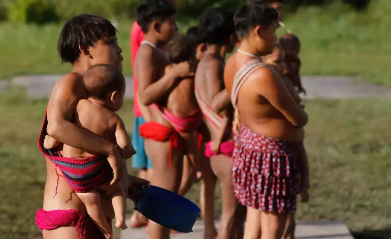 Saúde treina profissionais que atuam em território yanomami