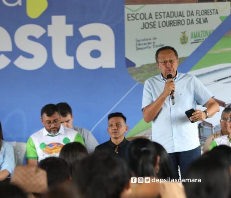 Silas Câmara e Wilson Lima inauguram Escola Estadual da Floresta em São Sebastião do Uatumã, Amazonas