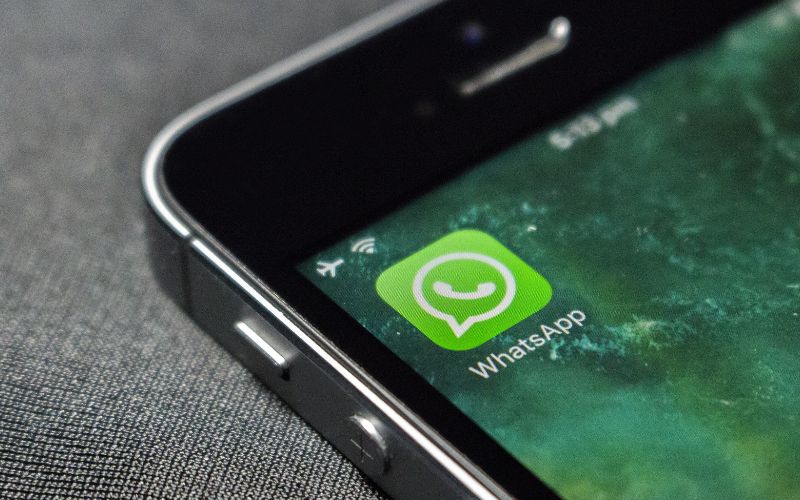 WhatsApp lança nova ferramenta de criação de figurinhas com GIFs