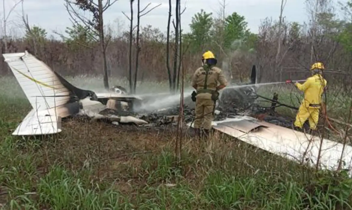 FAB intercepta avião que entrou irregularmente no Amazonas