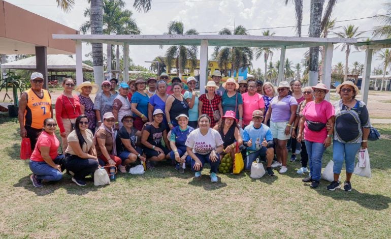 ‘Pé na Estrada’: projeto do Governo do Amazonas alcança 1,2 mil idosos em um mês de atividade