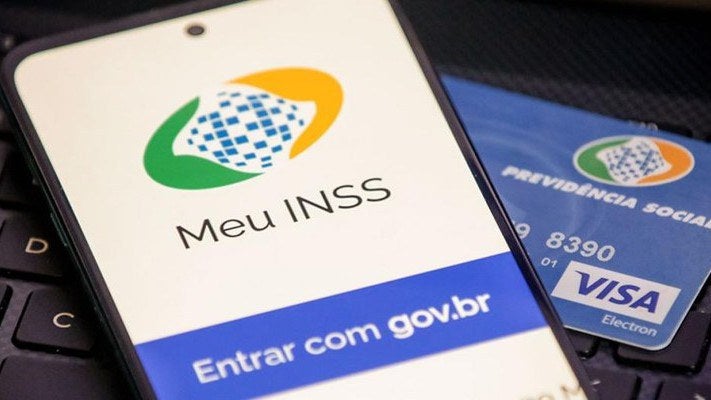 Teto de juros do consignado do INSS subirá para 1,8% ao mês