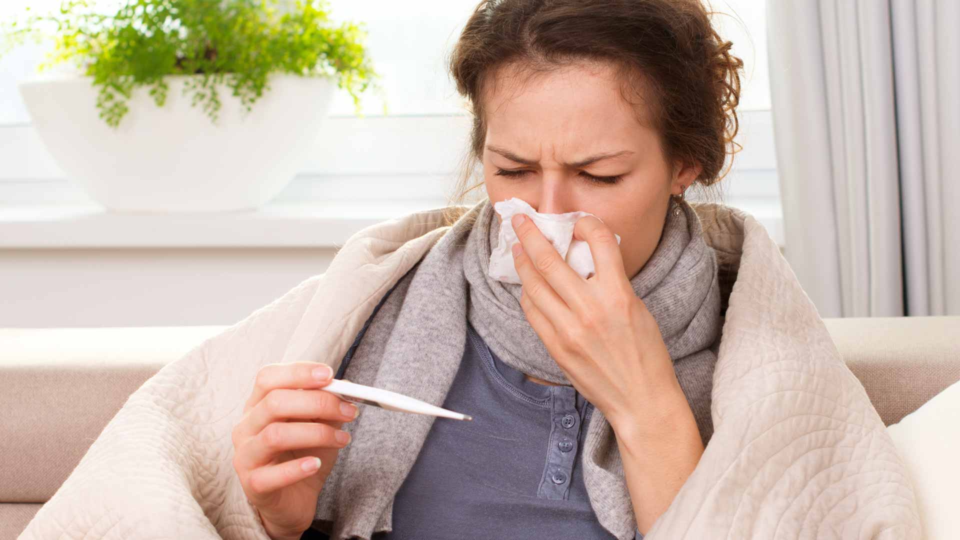 Gripe x Dengue: Saúde divulga principais sintomas das doenças e suas diferenças