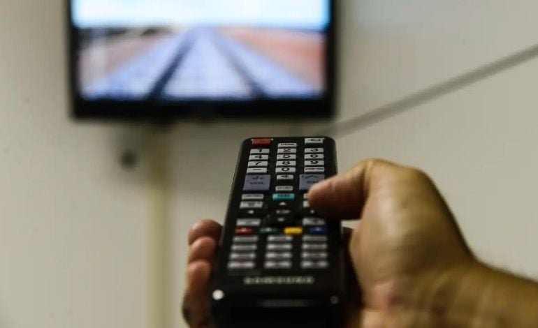 Anatel e Ancine fazem acordo para combater pirataria de fimes e séries