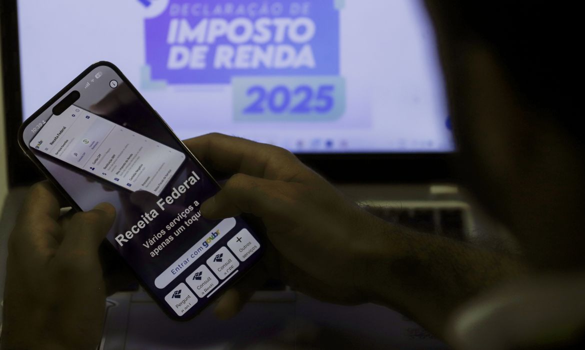 Veja como declarar renda fixa, financiamento e criptomoeda no IR 2025