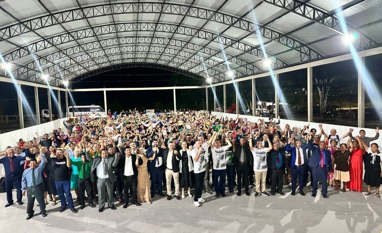 ”Sofremos com a falta da nossa maior riqueza, a água”, afirma Comandante Dan