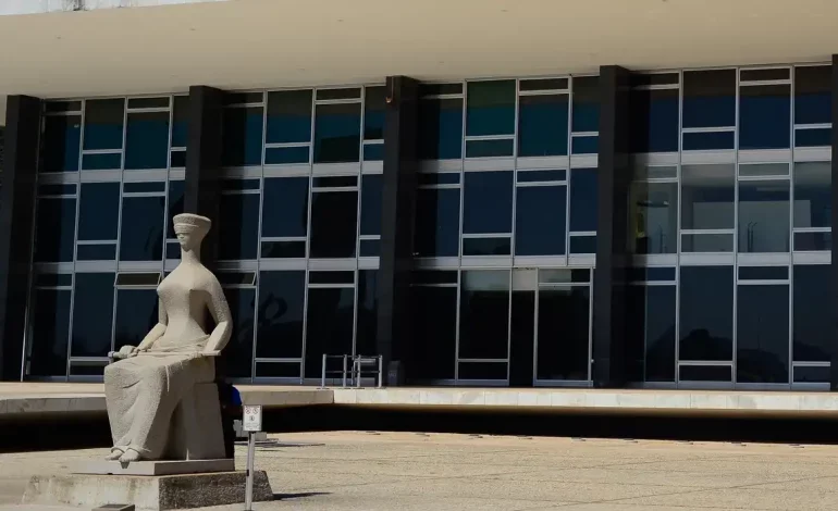 No STF, servidor diz que governo Bolsonaro tentou ligar Lula a facção