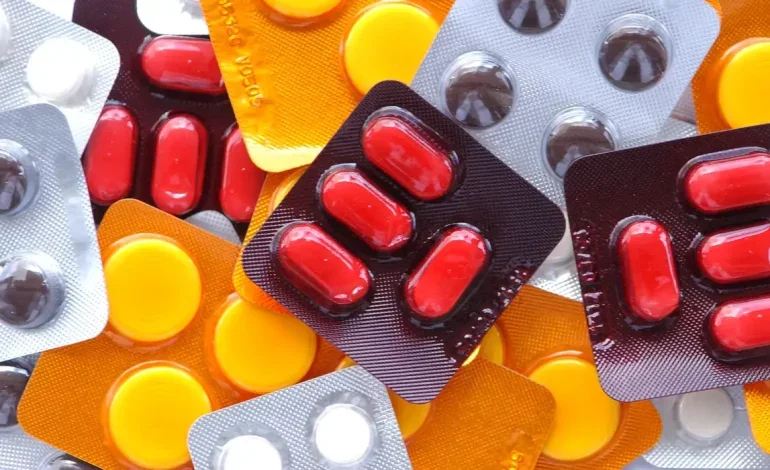 Ministério da Saúde reforça que não há comprovação científica sobre paracetamol e TEA