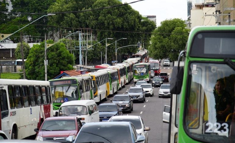 Atraso no vale-alimentação desencadeia paralisação em efeito dominó no Terminal 1 em Manaus